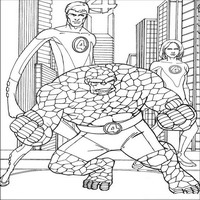 Раскраски с Фантастической четверкой (Fantastic Four) - Существо, Мистер Фантастик и Невидимая Леди в городе